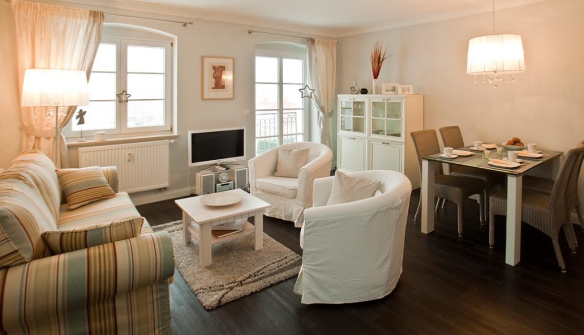 01_gutsschloss_rerik_ferienwohnung_amanda_wz_2041